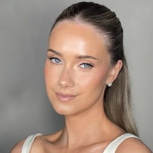 Soft Glam Bridal Makeup for Destination Brides